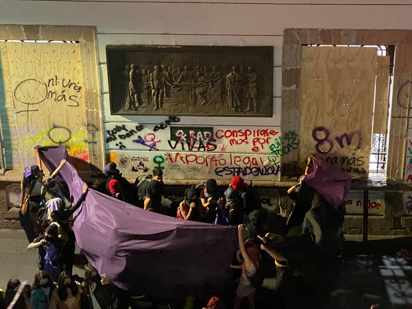 Periodistas y reporteras denuncian agresiones durante la marcha del 8M en Morelia