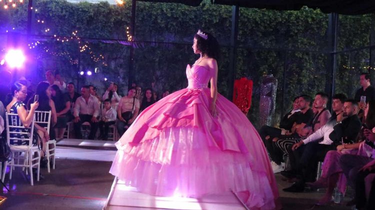 El Instituto de Moda y Arte Contemporáneo realizó su pasarela de fin de ciclo escolar 2022-2023