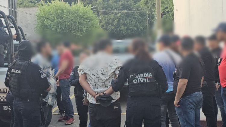 6 detenidos con arma larga tras detonaciones cerca del Panteón Municipal 