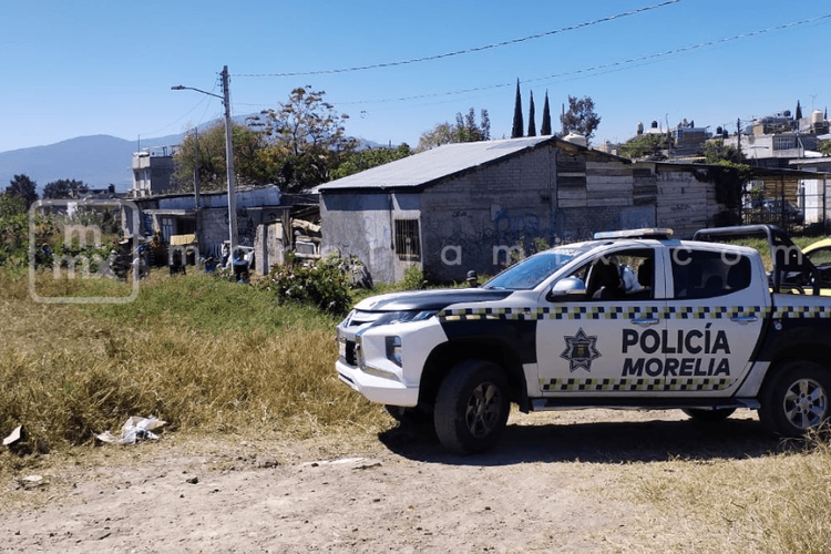 Niños jugaban con cerillos y se quema una choza en Morelia