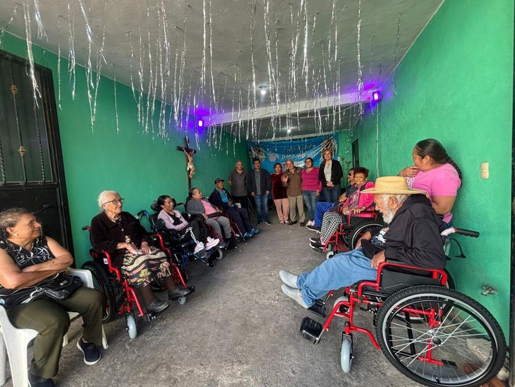 Jugando para Dar IAP, entrega apoyos a personas vulnerables en Indaparapeo 