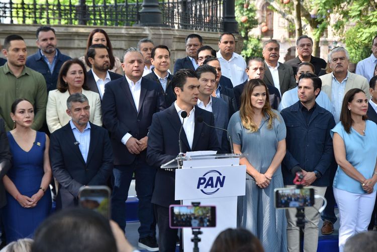 Gobiernos del PAN demuestran que sí se puede dar resultados desde lo local: Jorge Romero