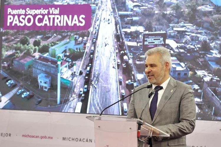 Paso Catrinas abre hoy circulación en carriles centrales: Bedolla