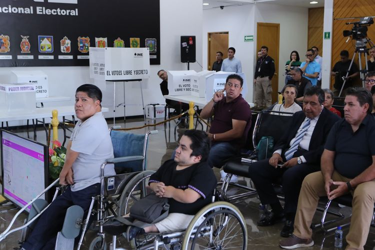 Realiza INE simulacro electoral para personas con discapacidad