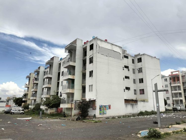 Se registra estallido en un departamento de Villas del Pedregal
