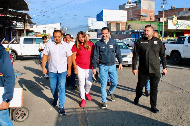 Supervisa Yankel Benítez el Mercado de Abastos; pide colaboración para mejorar el orden