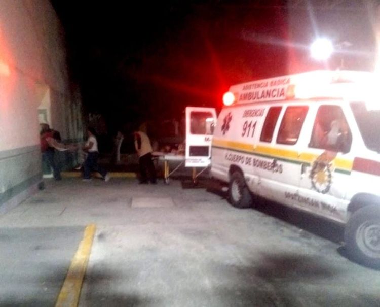 Balean a menor de edad en la colonia Babilonia de Apatzingán; su estado es crítico