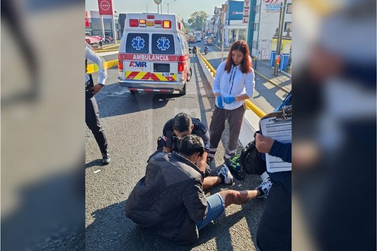 Se accidenta motociclista en puente de la Av. Madero Poniente de Morelia