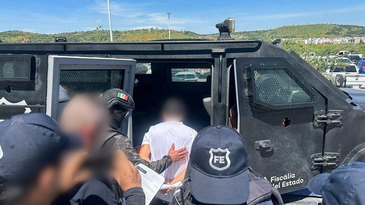 Informa FGE de Jalisco detención de tres presuntos implicados en la desaparición forzada de la alcaldesa de Cotija